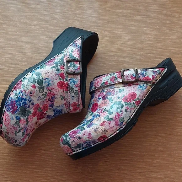 Bundle Sanita Clogs 39 - Picture 4 of 16